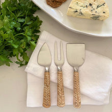 Load image into Gallery viewer, Natural Wicker Cheese Knives Set
