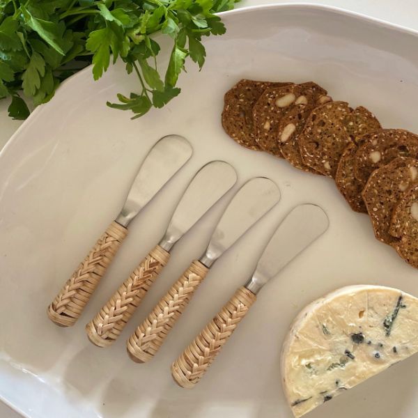 Natural Wicker Pate Spreaders Set of 4.