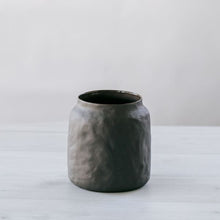 Load image into Gallery viewer, Flax Kitchen Pot d19cm - Charcoal
