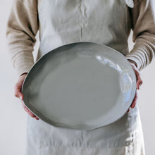 Load image into Gallery viewer, Flax Platter 38x28 - Grey
