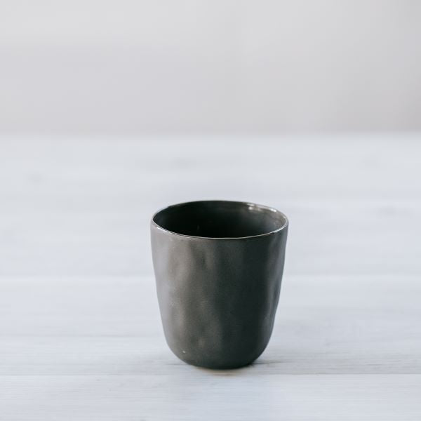 Flax Short Cup h7.5cm - Charcoal