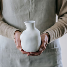 Load image into Gallery viewer, Flax Sake Bottle h15cm - White
