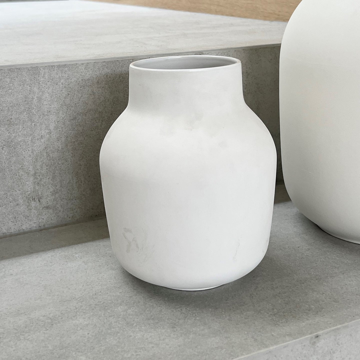 Flax Tub Vase d15cm - White