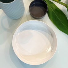 Load image into Gallery viewer, Flax Vue Bowl d28h7 White
