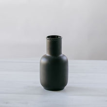 Load image into Gallery viewer, Flax Carafe Charcoal
