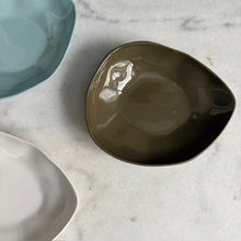 Load image into Gallery viewer, Flax Trinket Bowl Khaki
