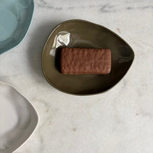 Load image into Gallery viewer, Flax Trinket Bowl Khaki
