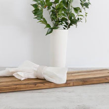 Load image into Gallery viewer, Flax Napkin Ring 3x6 - White
