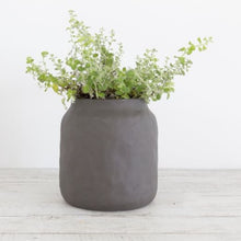 Load image into Gallery viewer, Flax Kitchen Pot d19cm - Charcoal
