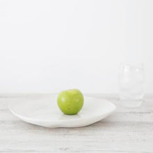 Load image into Gallery viewer, Flax Plate d26cm - White
