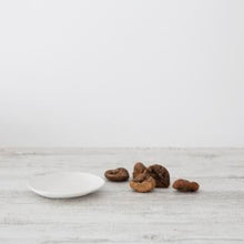 Load image into Gallery viewer, Flax Saucer d13cm - White
