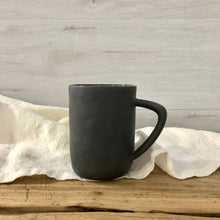 Load image into Gallery viewer, Flax Mug h10cm - Charcoal
