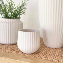Load image into Gallery viewer, Flax Amity Cup h9cm - White
