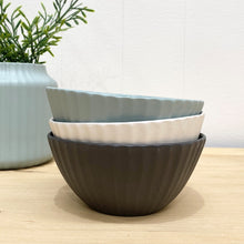 Load image into Gallery viewer, Flax Amity Bowl d12cm - Charcoal
